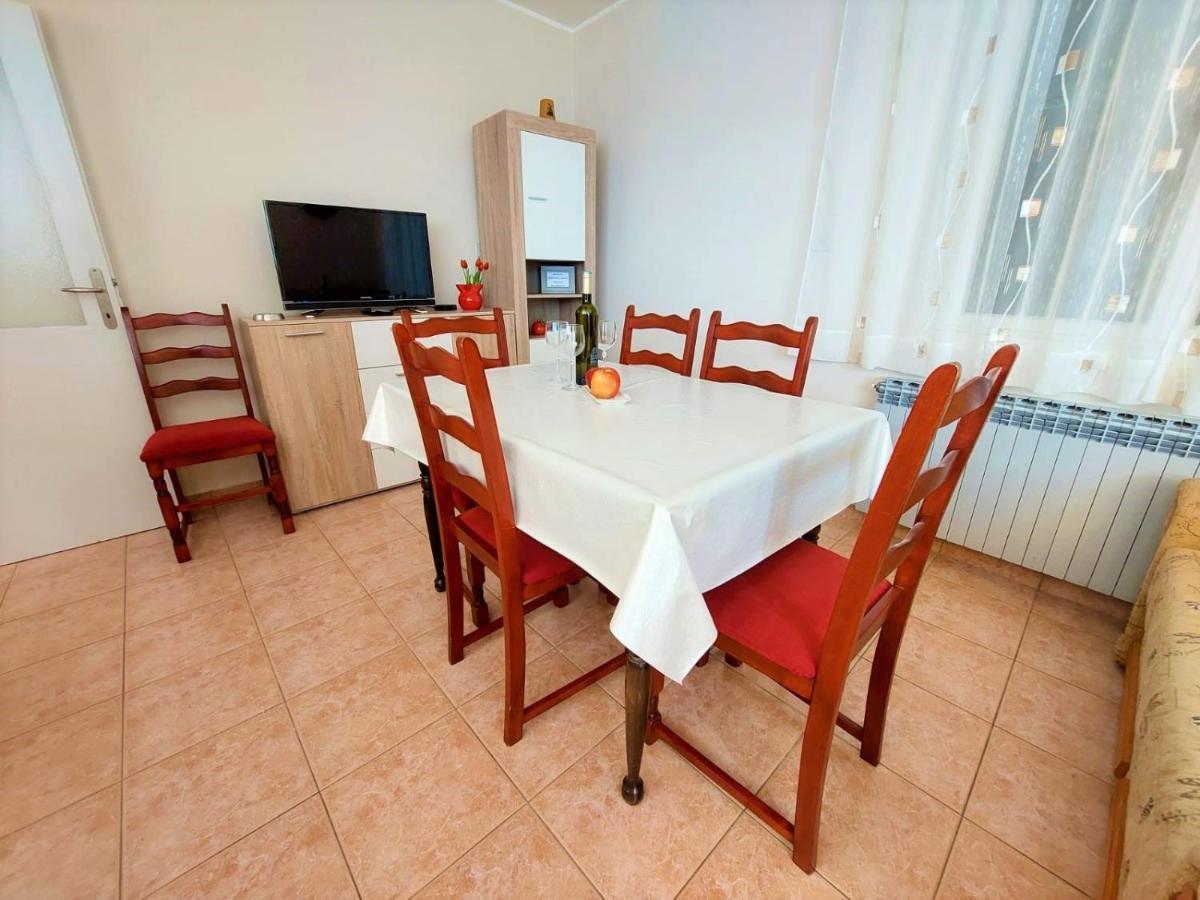 Apartment Big Lasan 보디체 외부 사진