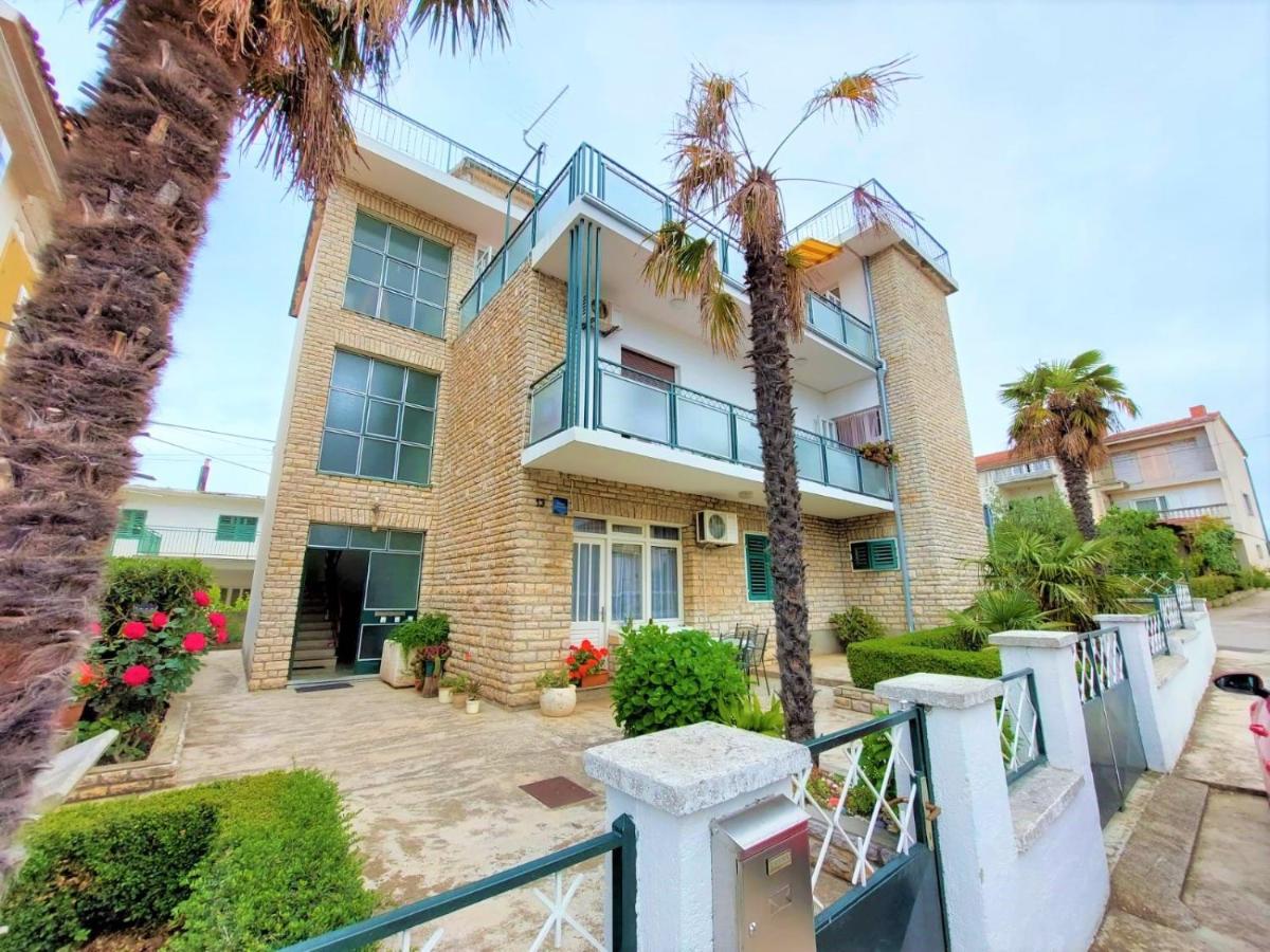 Apartment Big Lasan 보디체 외부 사진